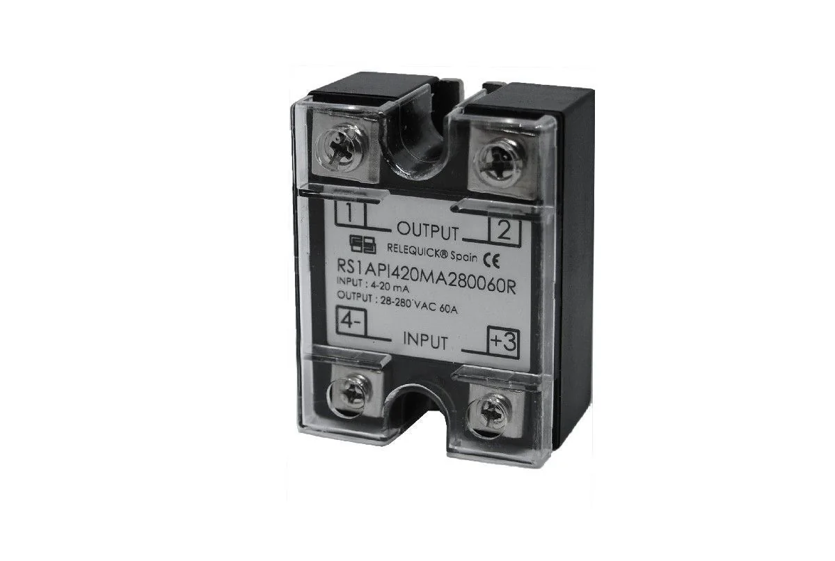 Random switching AC relay